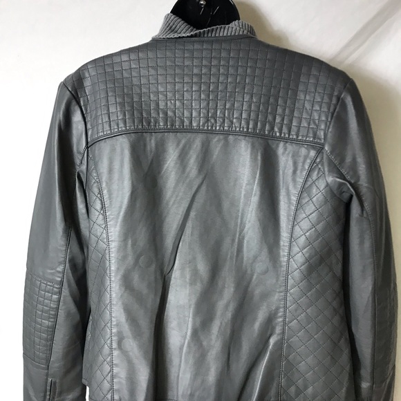 Nice leather jacket size medium - Picture 6 of 10